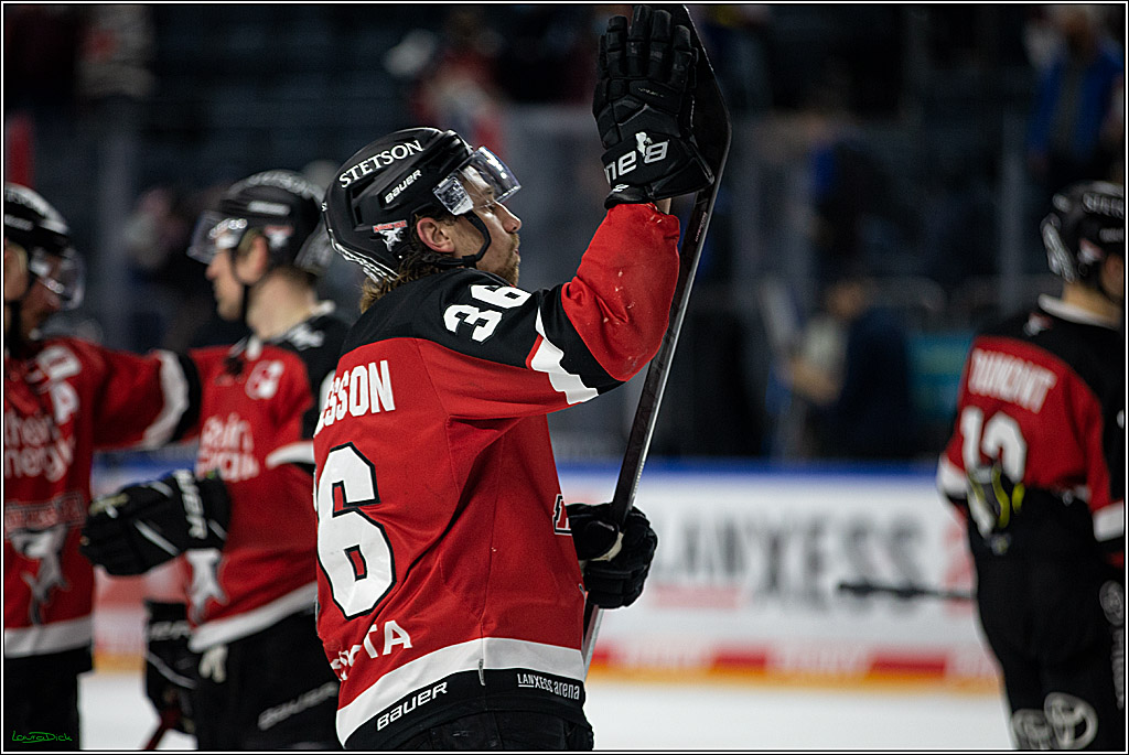 PENNY DEL;  Koelner Haie - Straubing Tigers; Koeln, 11.03.2022